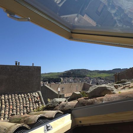 San Nicolo Holiday Home Montalbano Elicona Værelse billede