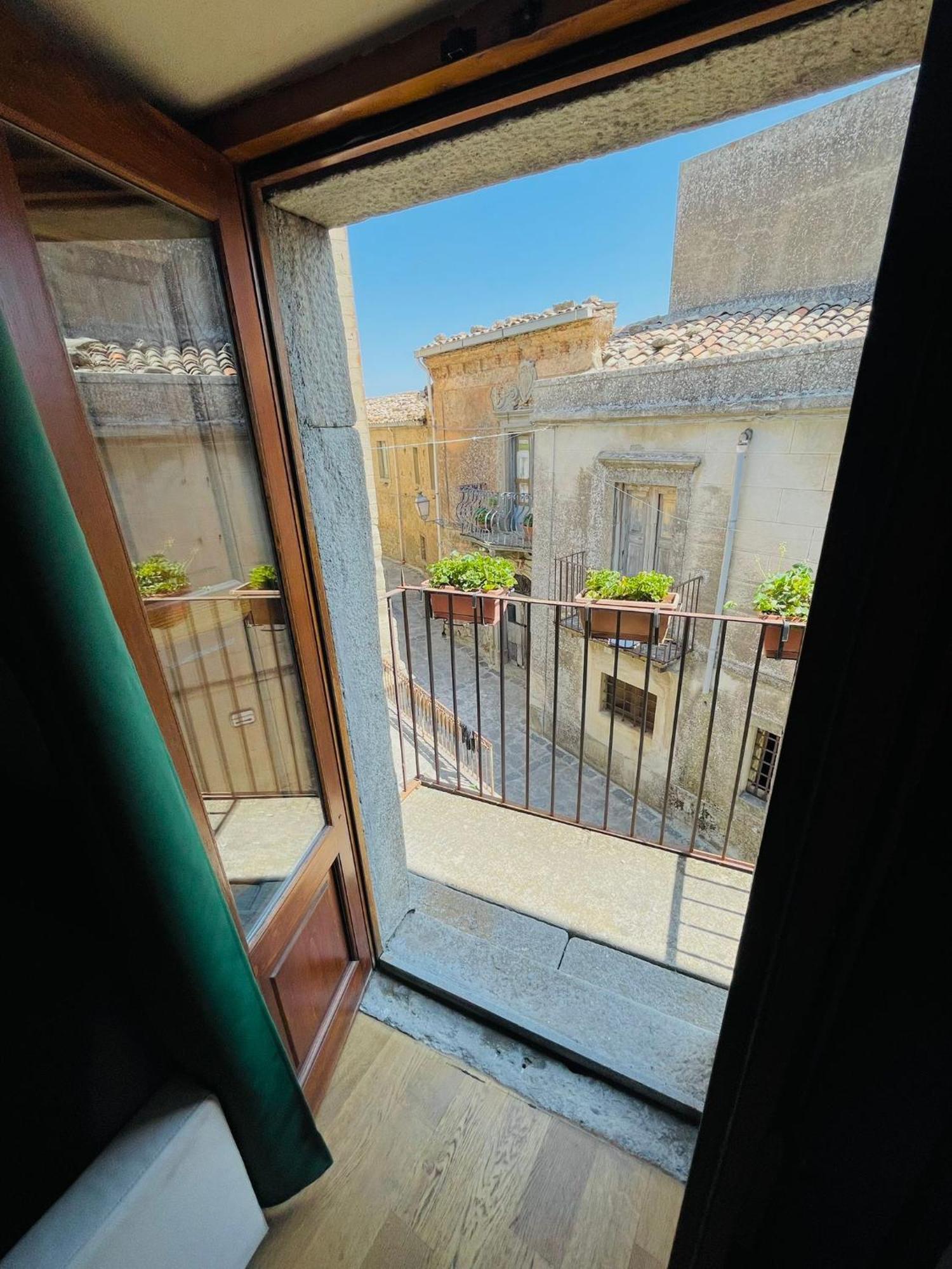San Nicolo Holiday Home Montalbano Elicona Eksteriør billede